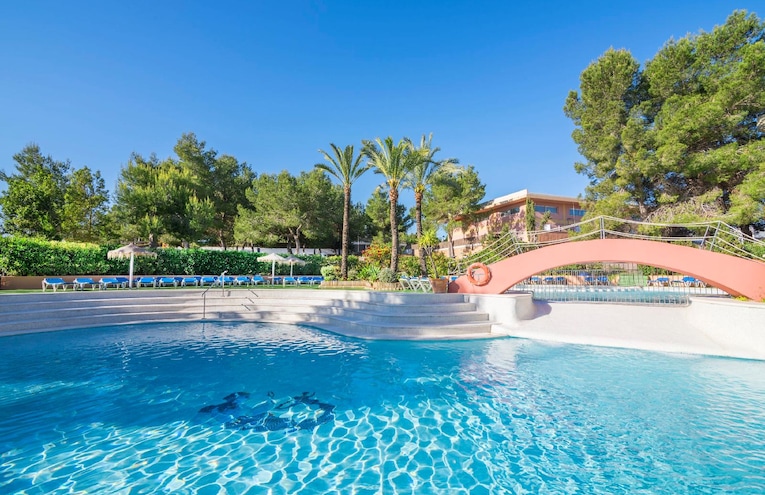 Swimming pools - 1