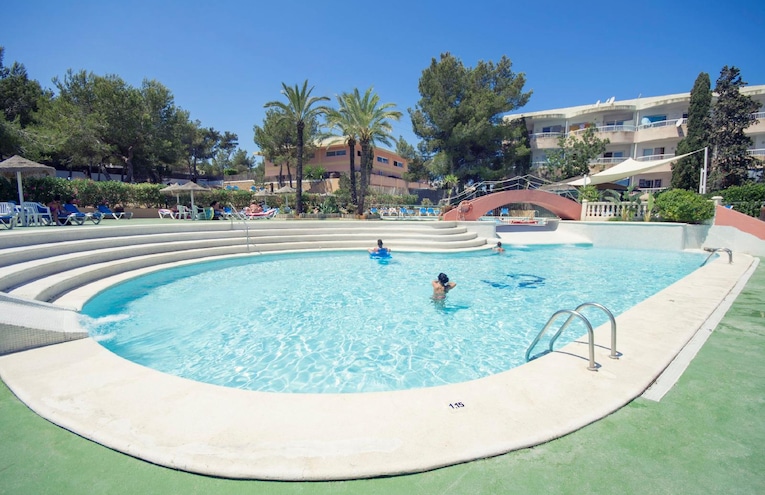Swimming pools - 3