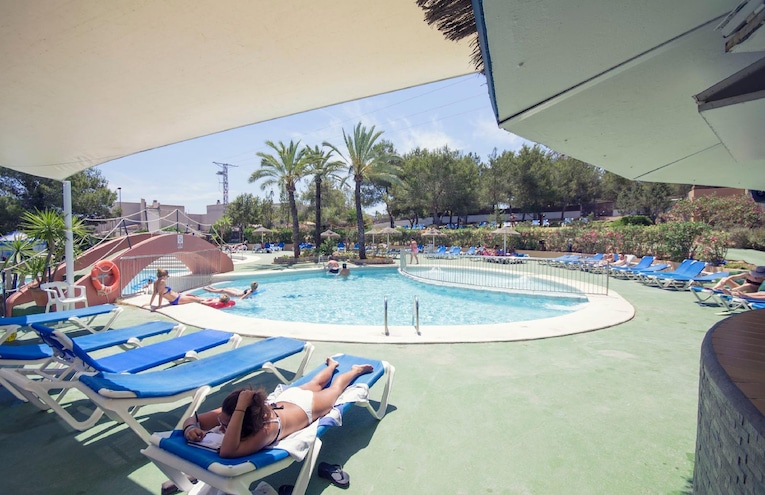 Swimming pools - 4