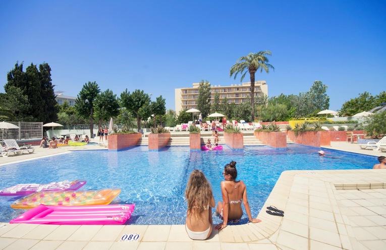 Swimming pools - 2