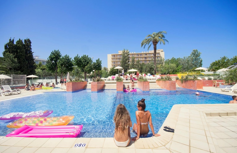 Swimming pools - 2