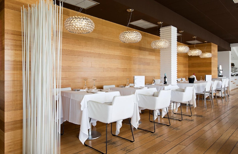 Restaurants - 12