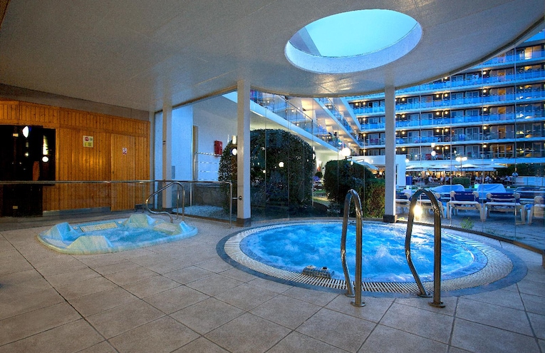 Swimming pools - 3