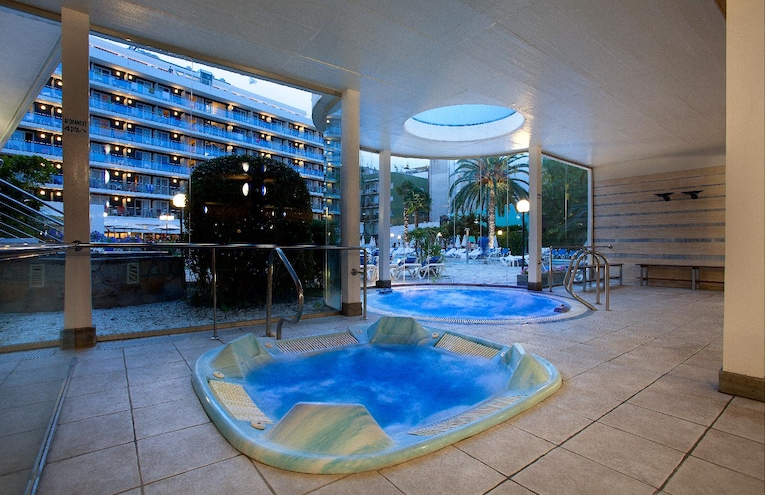Swimming pools - 4