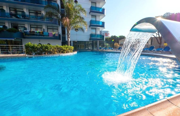 Swimming pools - 2