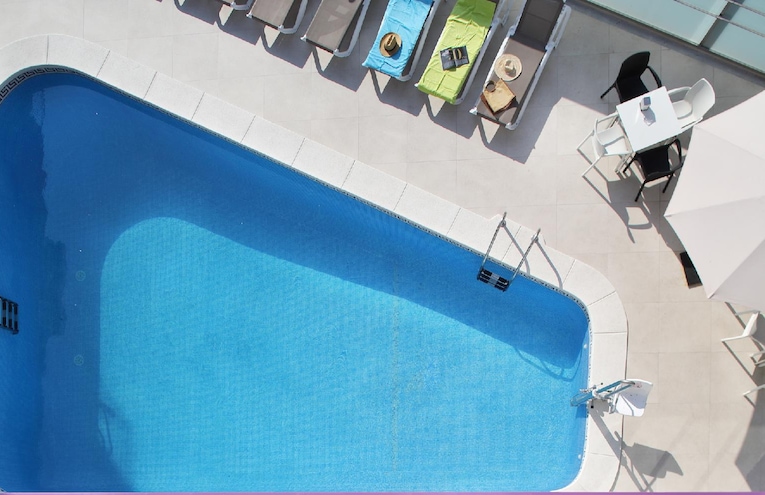 Swimming pools - 1