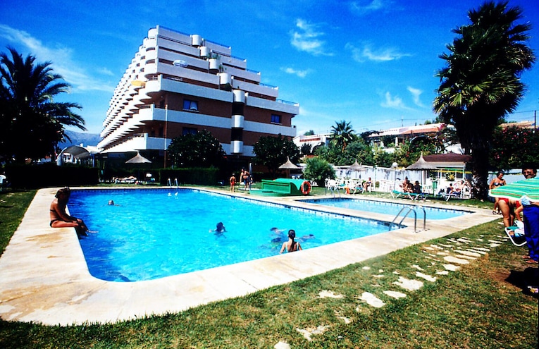 Swimming pools - 2