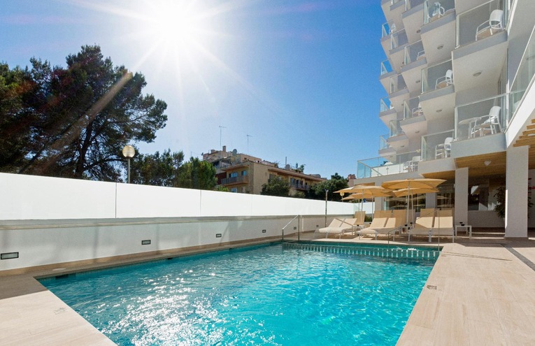 Swimming pools - 1