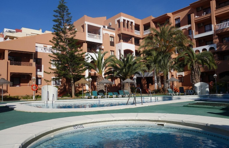 Swimming pools - 1