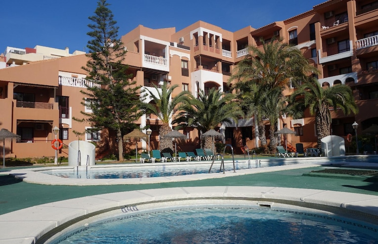 Swimming pools - 1