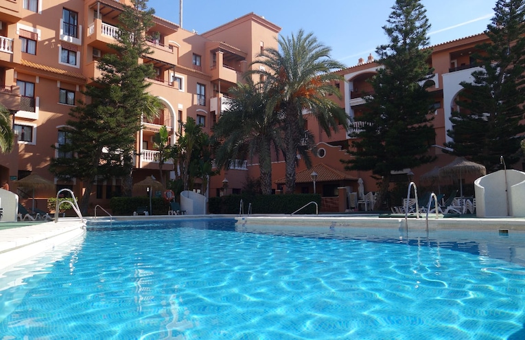 Swimming pools - 4