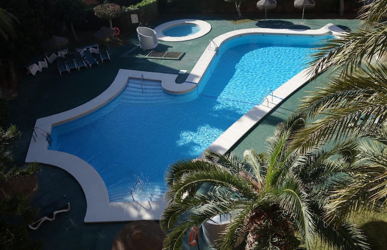 Swimming pools - 6