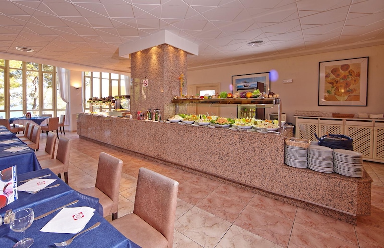 Restaurants - 4