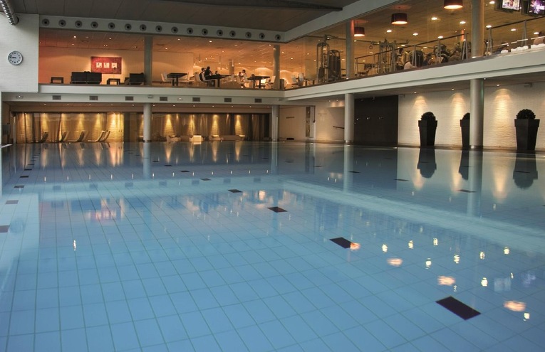 Swimming pools - 1