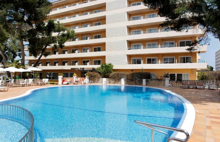 Swimming pools - 1