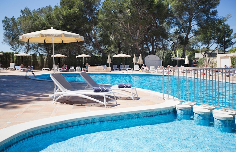 Swimming pools - 1