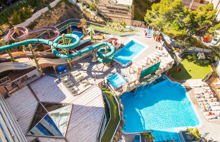 Swimming pools - 5