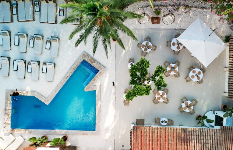 Swimming pools - 3