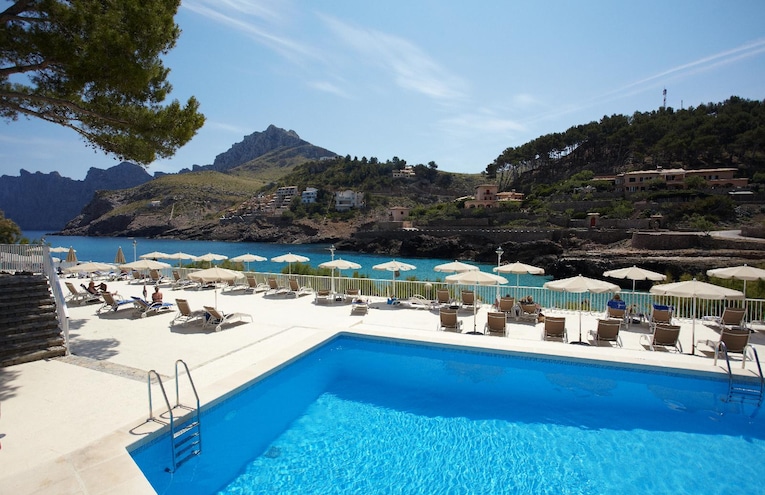 Swimming pools - 1