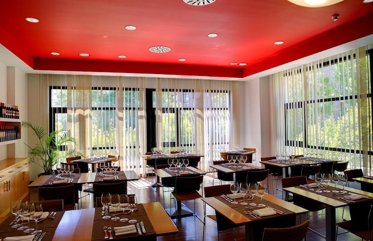 Restaurants - 4