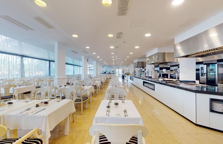 Restaurants - 8