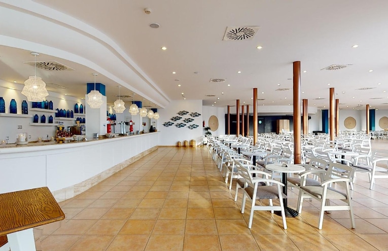 Restaurants - 12
