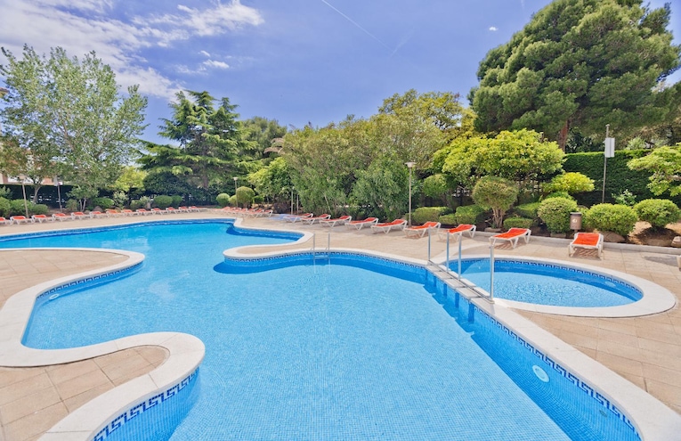 Swimming pools - 6
