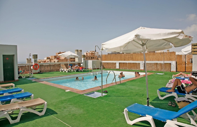 Swimming pools - 1