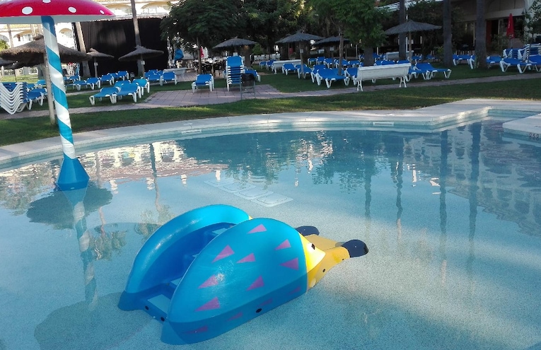 Swimming pools - 6