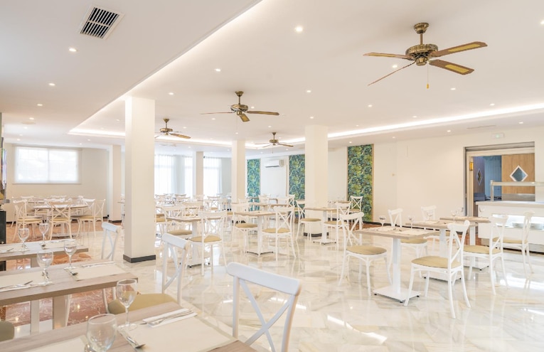 Restaurants - 14