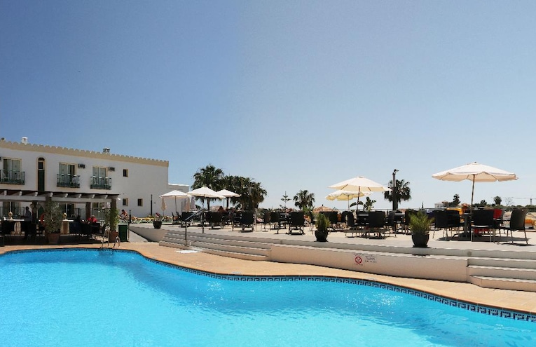 Swimming pools - 3