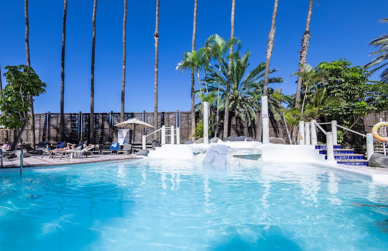 Swimming pools - 1