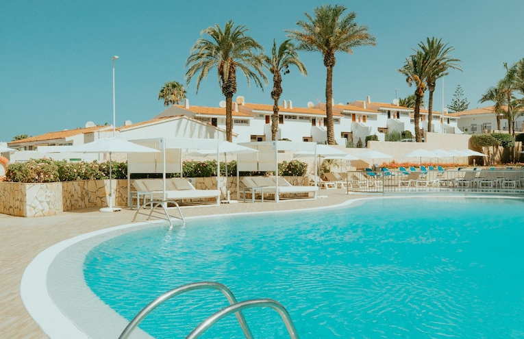 Swimming pools - 1