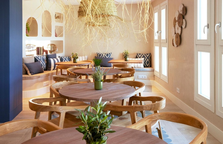 Restaurants - 7