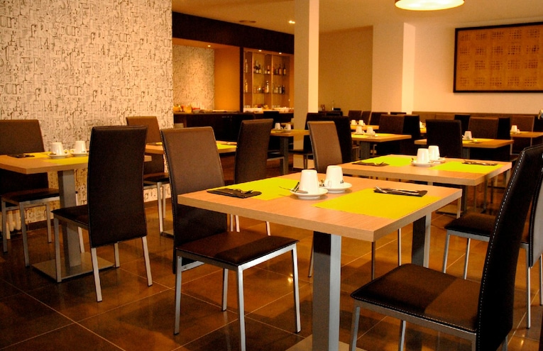 Restaurants - 4