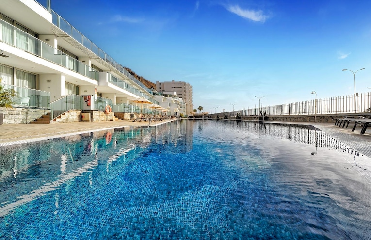 Swimming pools - 12