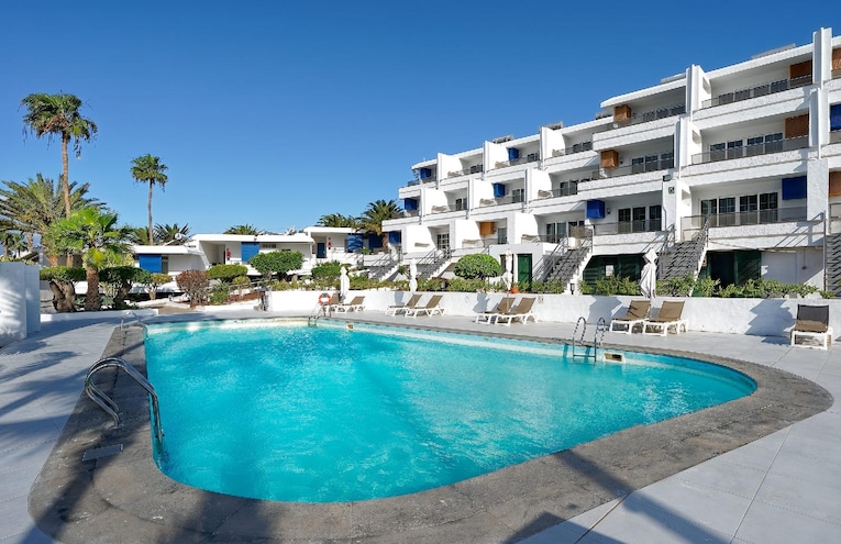 Swimming pools - 1