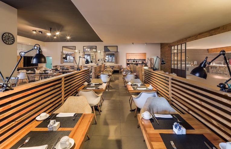Restaurants - 8