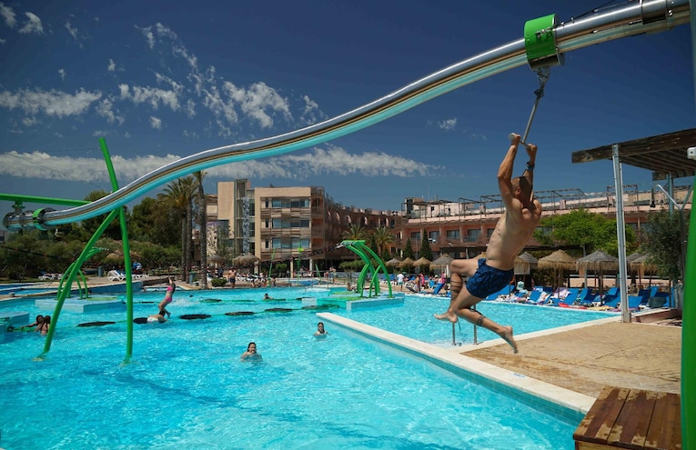 Swimming pools - 1