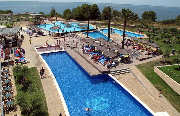 Swimming pools - 4