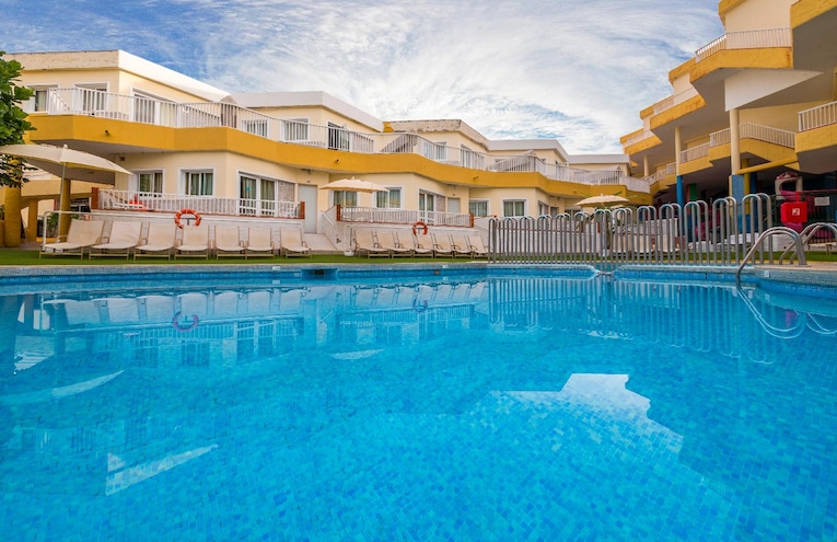 Swimming pools - 3