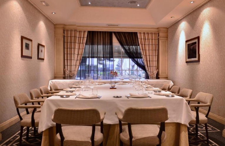 Restaurants - 8