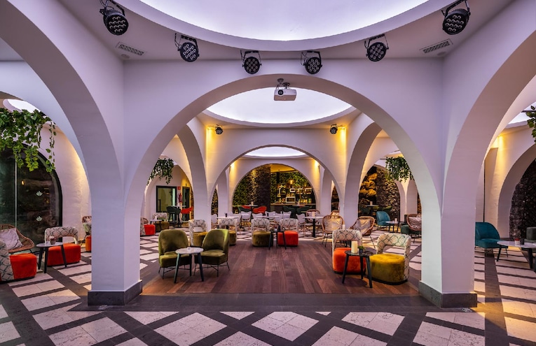 Restaurants - 9