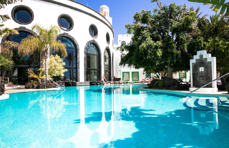 Swimming pools - 3