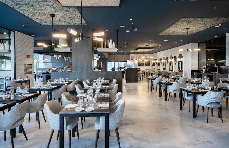 Restaurants - 8