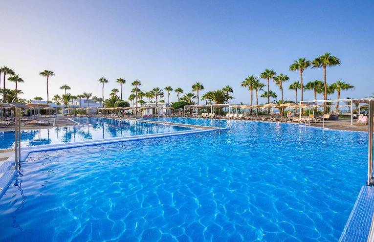 Swimming pools - 1