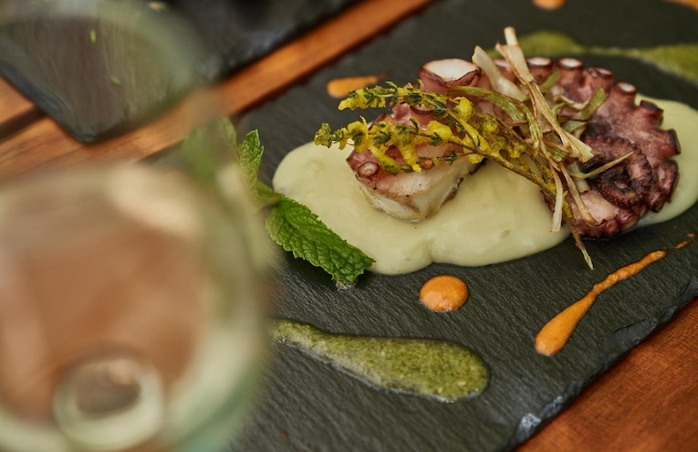 Restaurants - 10