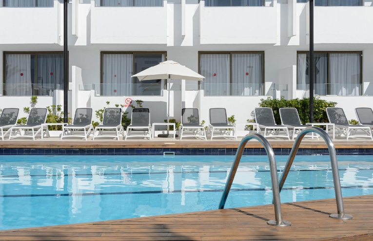 Swimming pools - 6
