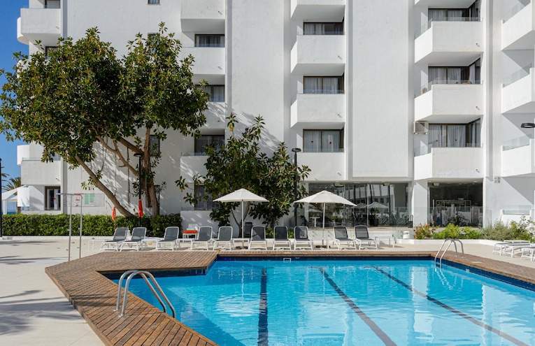 Swimming pools - 3