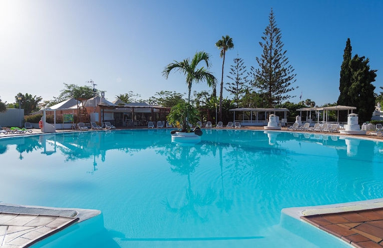 Swimming pools - 2